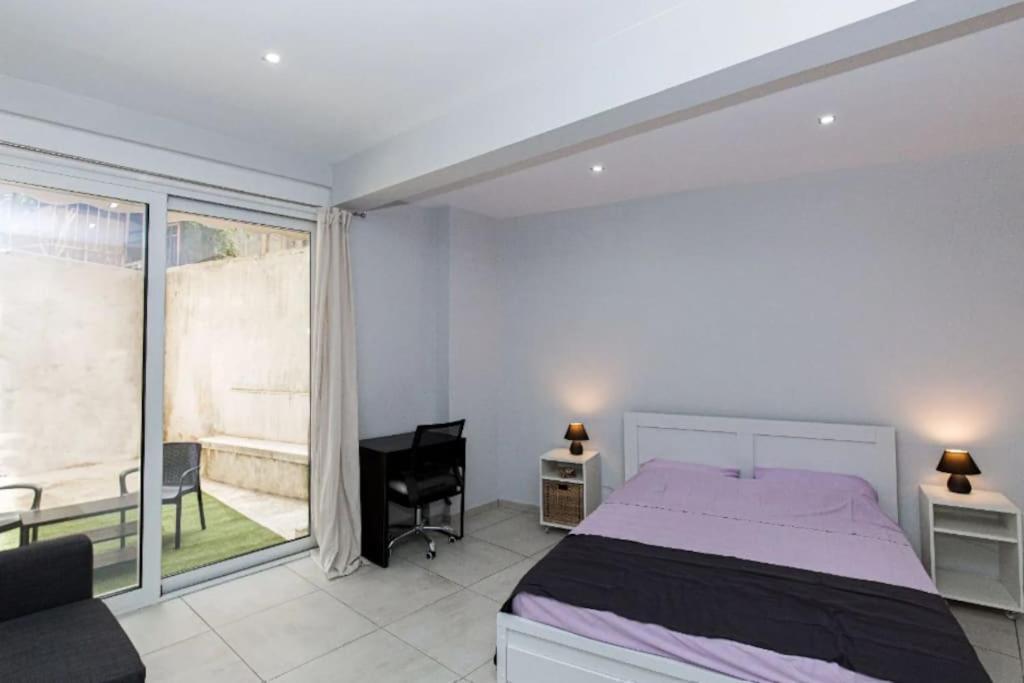 Cozy Apartment Central Atene Esterno foto